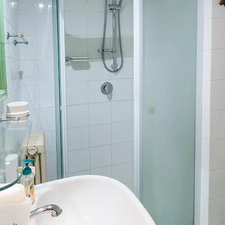 S272 - Sirolo, Elegante Di Un Palazzo Storico In Pieno Centro *