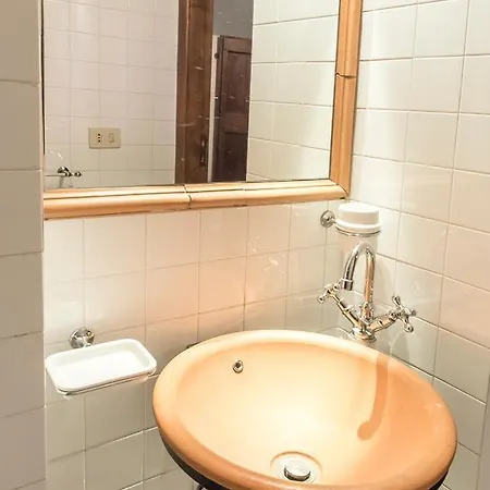 S272 - Sirolo, Elegante Di Un Palazzo Storico In Pieno Centro Apartmán
